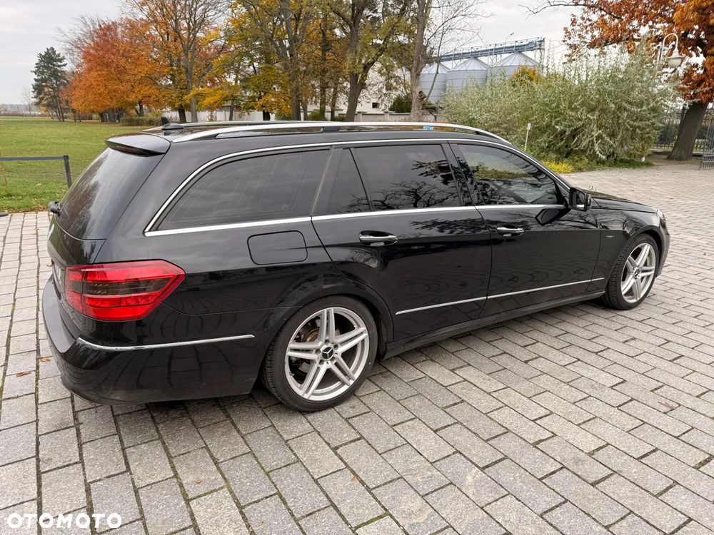 Mercedes-Benz Klasa E 220 CDI BlueEff Avantgarde - 4