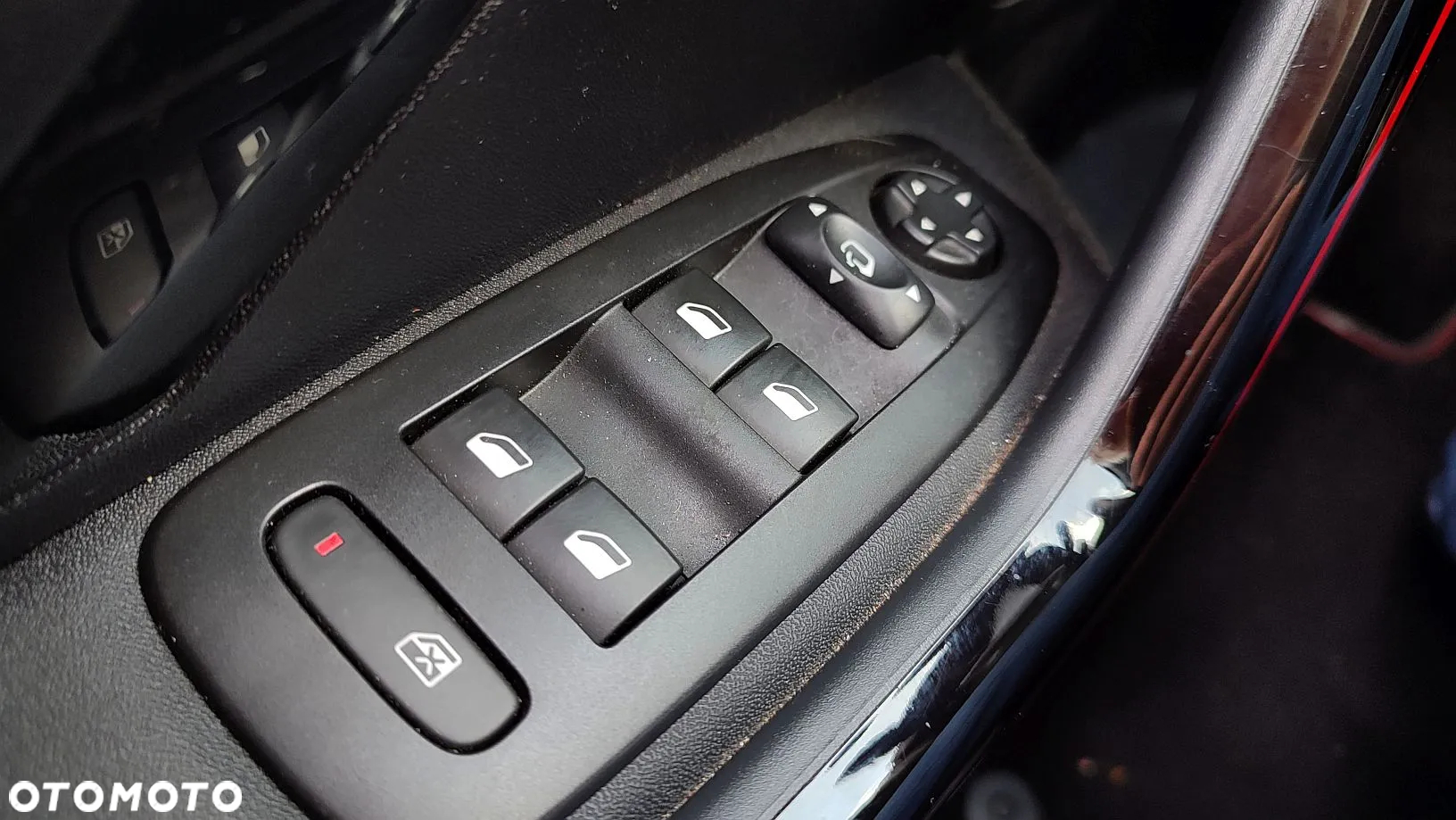 Peugeot 2008 PureTech 110 Stop&Start GT-Line Edition - 30