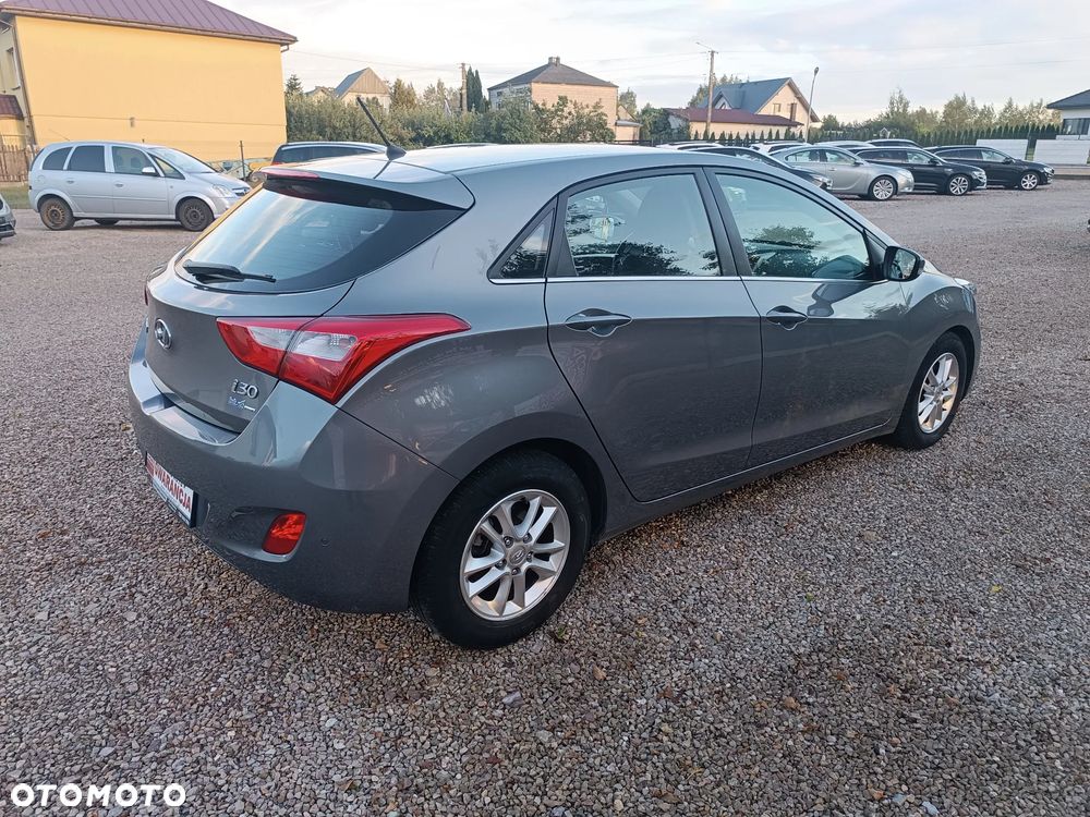 Hyundai i30 1.6 CRDi Blue Comfort - 14
