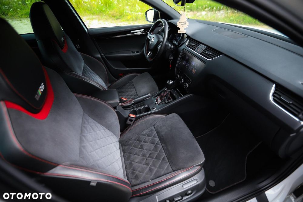 Skoda Octavia 2.0 TSI RS 245 DSG - 12