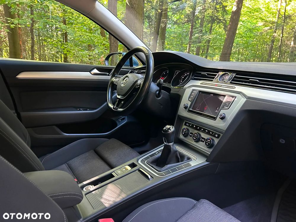 Volkswagen Passat 2.0 TDI BMT Comfortline - 6