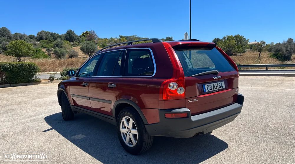 Volvo XC 90 2.4 D5 5L Nivel 2 - 2