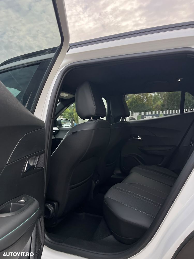 Peugeot 2008 1.2 L PureTech STT Allure - 7
