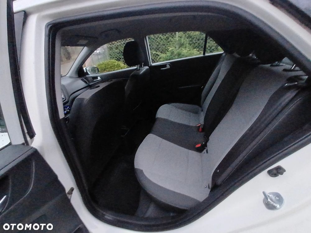 Hyundai i20 1.2 BlueDrive Classic + - 10