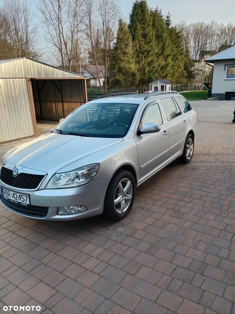Skoda Octavia 1.6 TDI DPF Ambition - 1