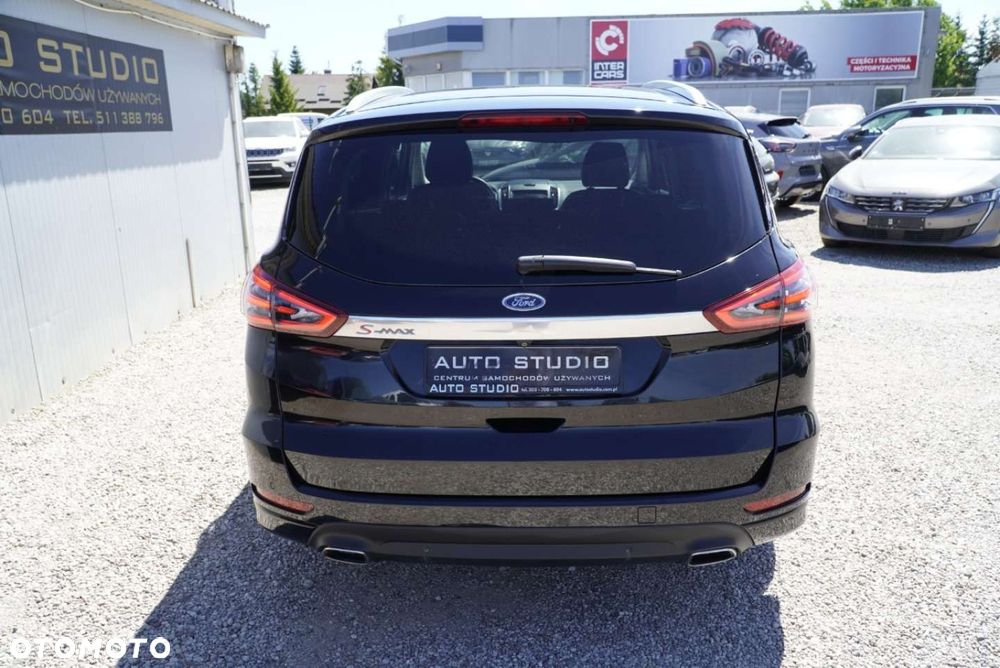 Ford S-Max 2.0 TDCi Titanium PowerShift - 32