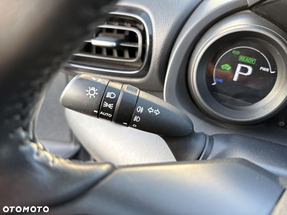 Toyota Yaris Hybrid 1.5 Comfort - 19