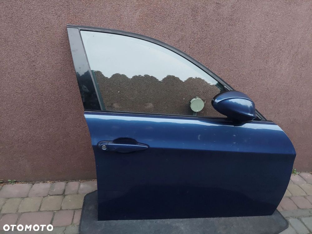 BMW 3 E90 E91 2007 Drzwi przednie - 1