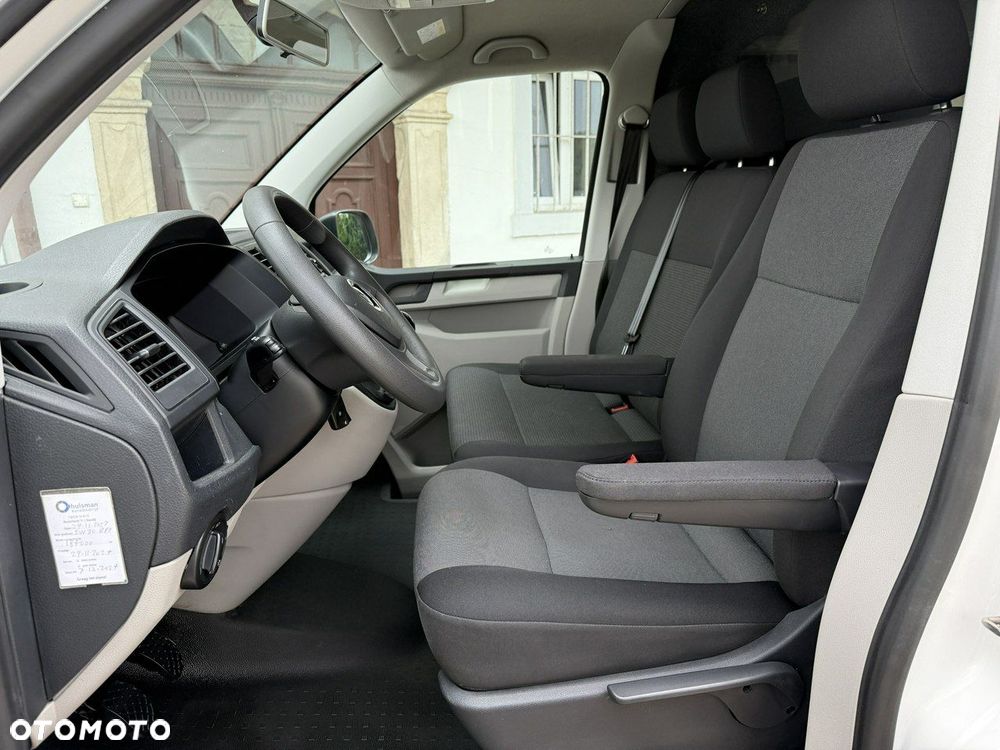 Volkswagen Transporter - 22