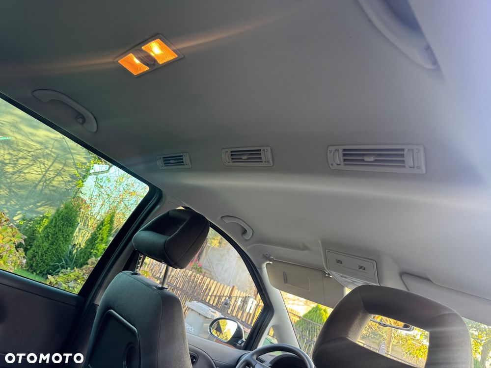 Seat Alhambra 1.8T Reference - 24