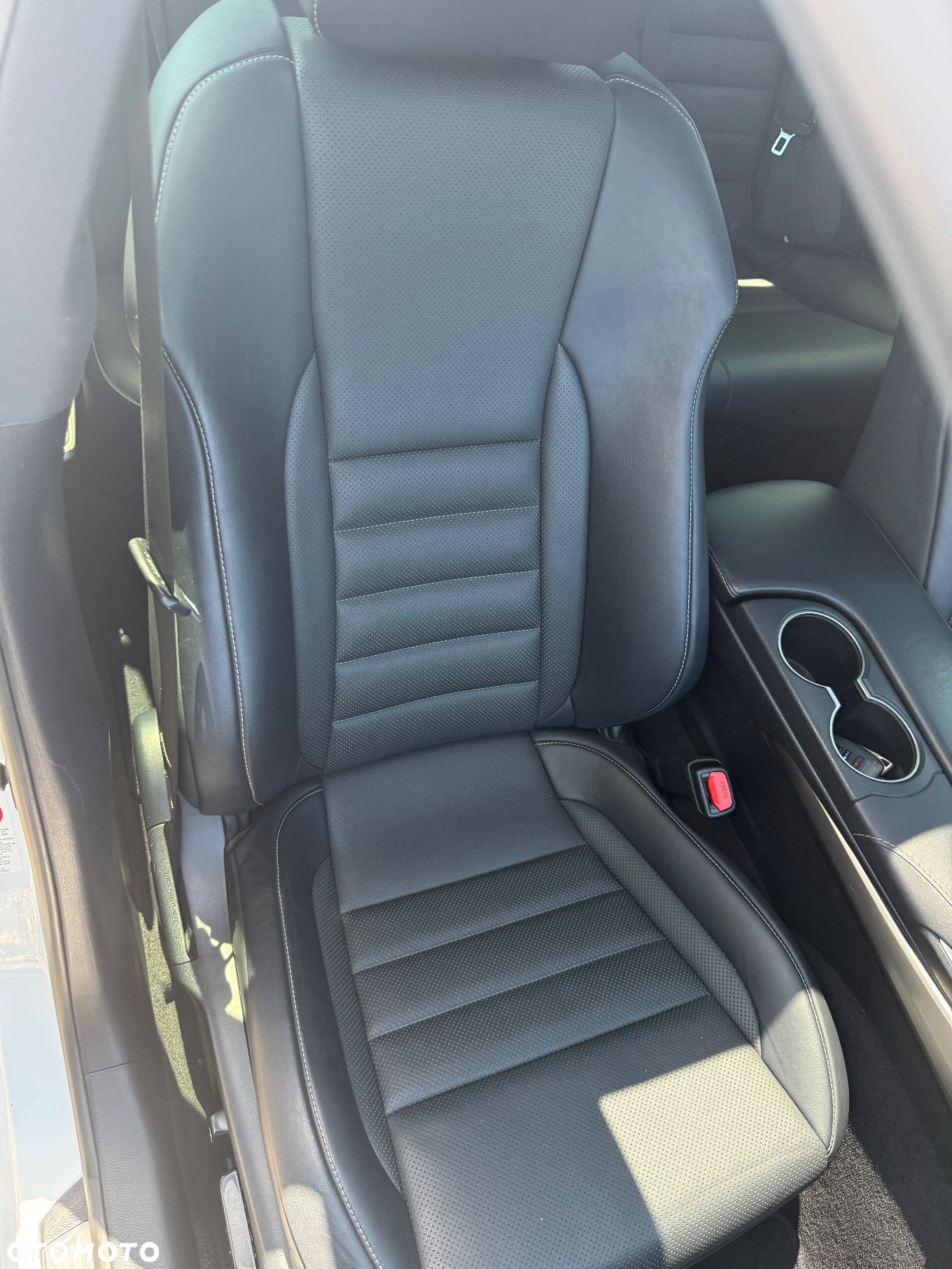 Lexus IS 200t / 300 F Sport - 32