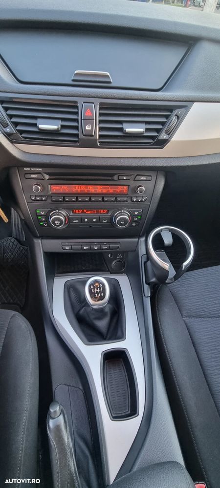 BMW X1 xDrive18d - 10