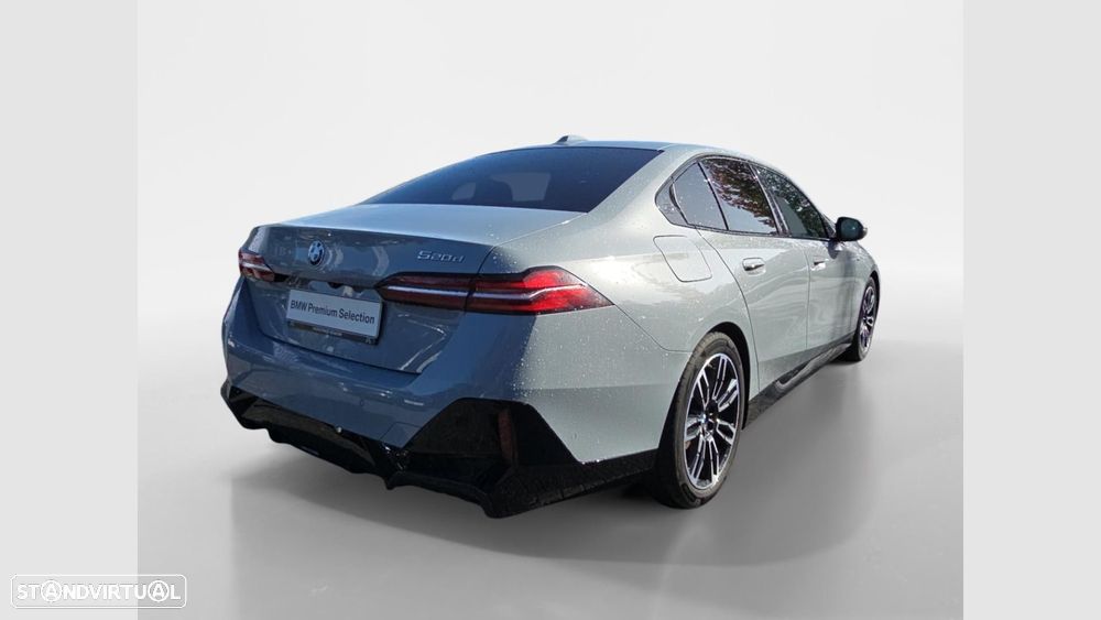 BMW 520 d Pack Desportivo M - 4