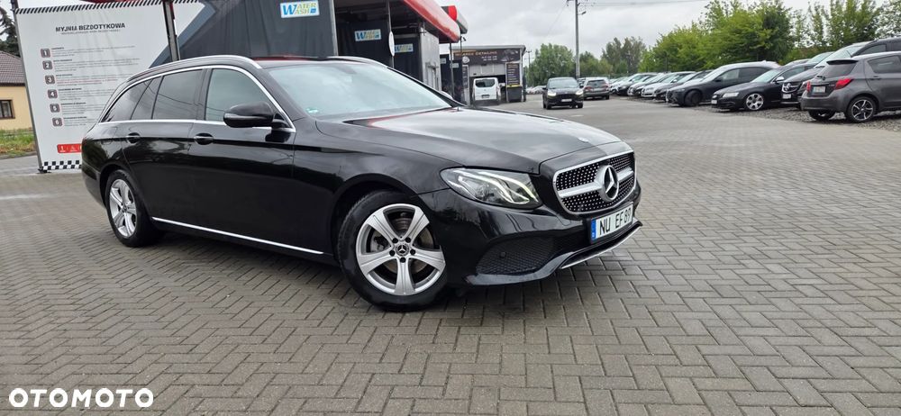 Mercedes-Benz Klasa E 220 d 9G-TRONIC - 23