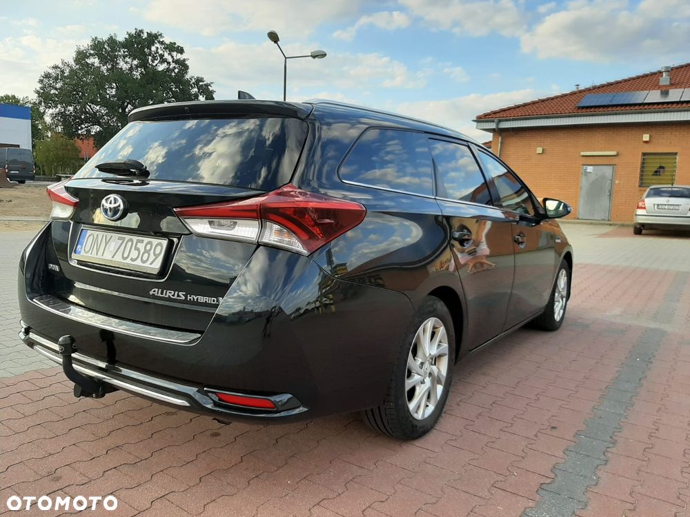 Toyota Auris Hybrid 135 Premium - 4