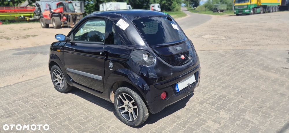 Microcar DUE - 6