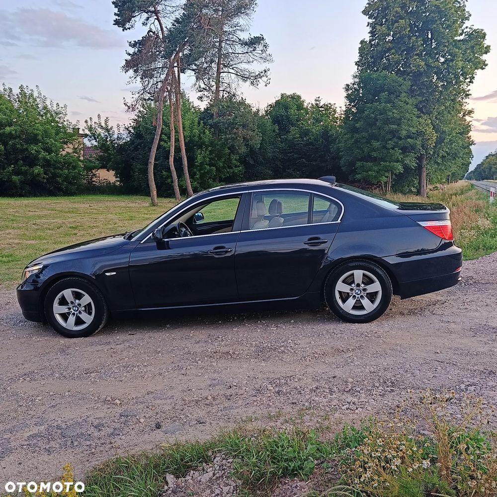 BMW Seria 5 520d Special Edition - 16