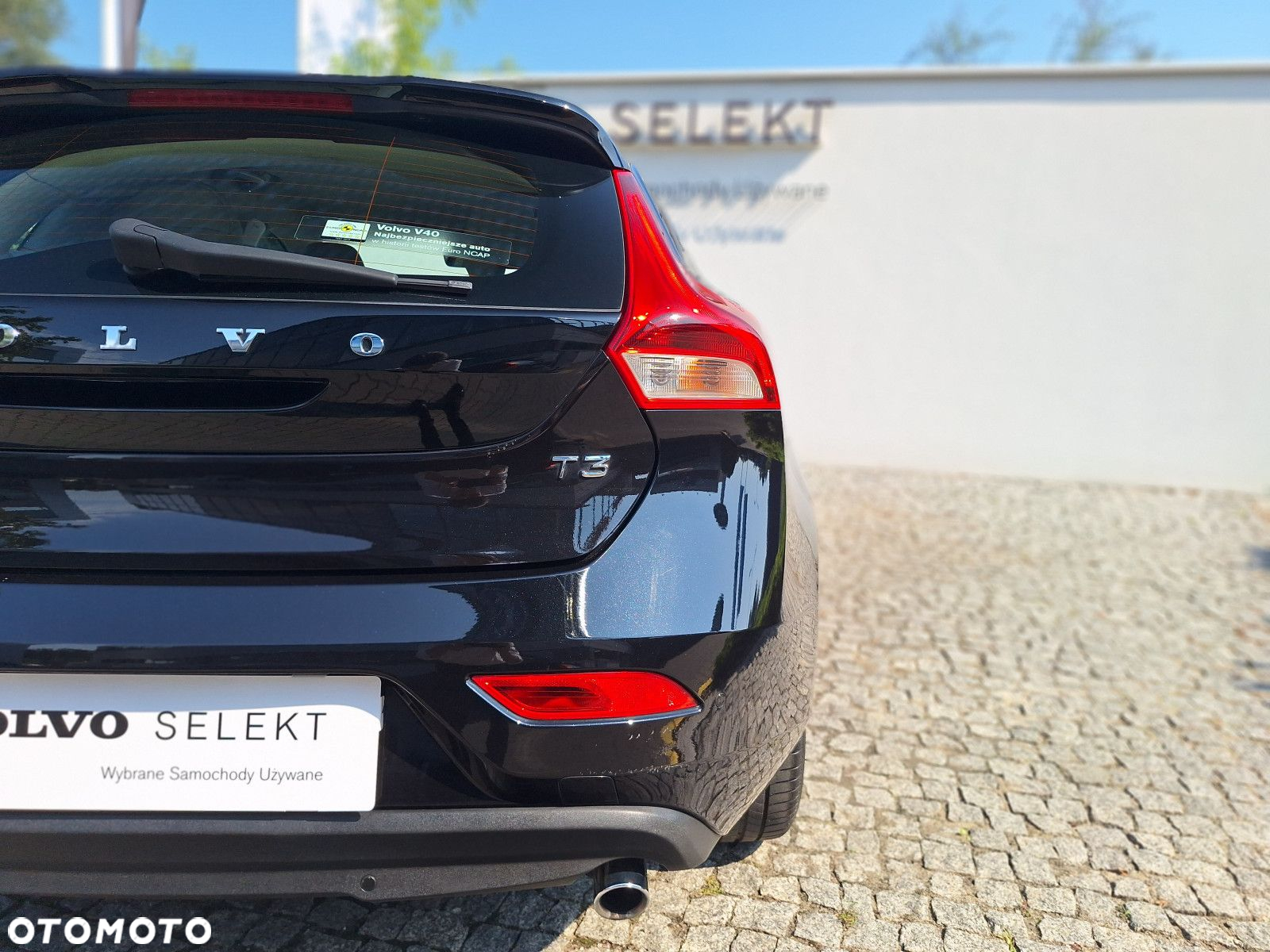 Volvo V40 - 24