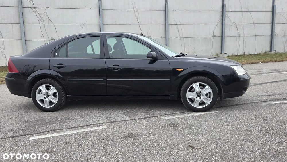 Ford Mondeo 1.8 Ghia - 3