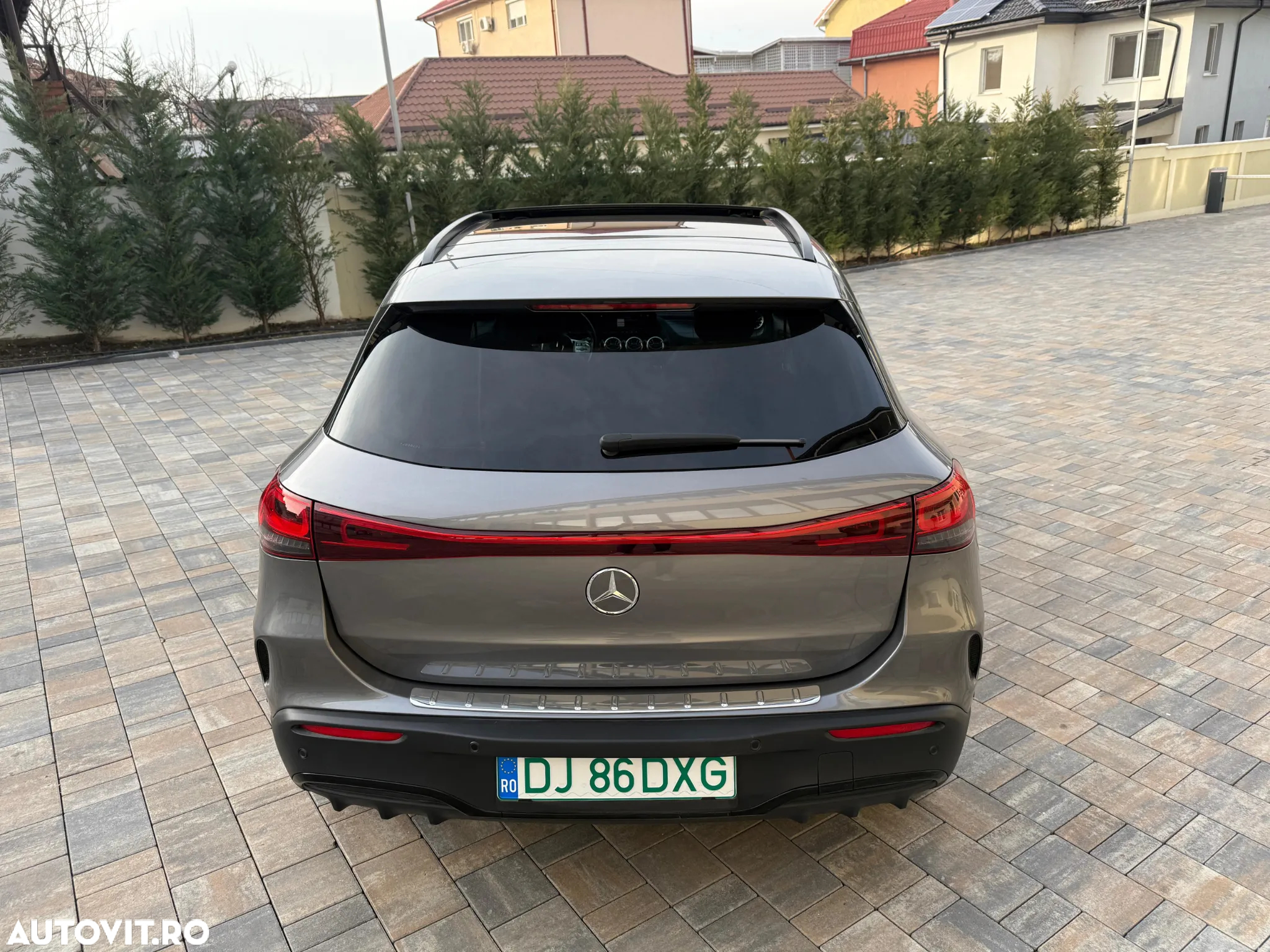 Mercedes-Benz EQA 350 4MATIC - 6