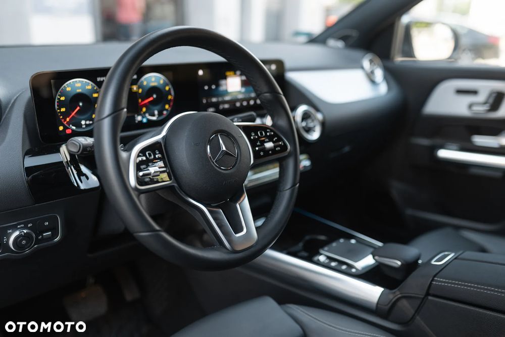 Mercedes-Benz GLA 250 Progressive - 14