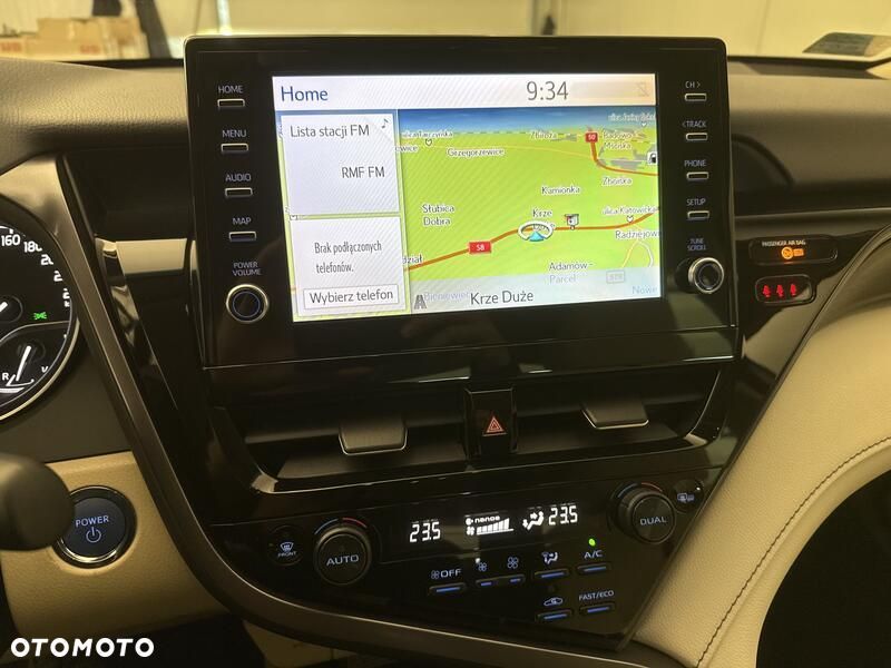 Toyota Camry 2.5 Hybrid Comfort CVT - 16