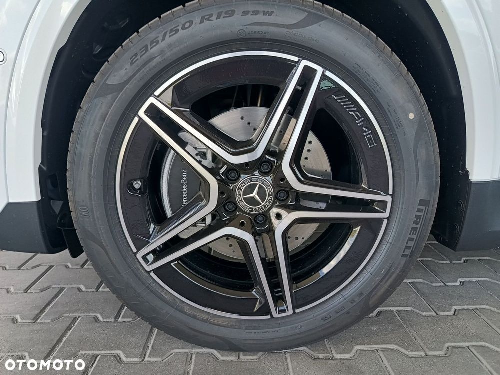 Mercedes-Benz GLA - 7