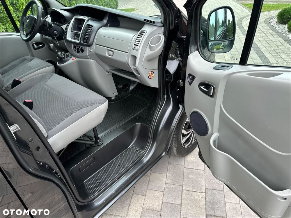 Renault Trafic - 11