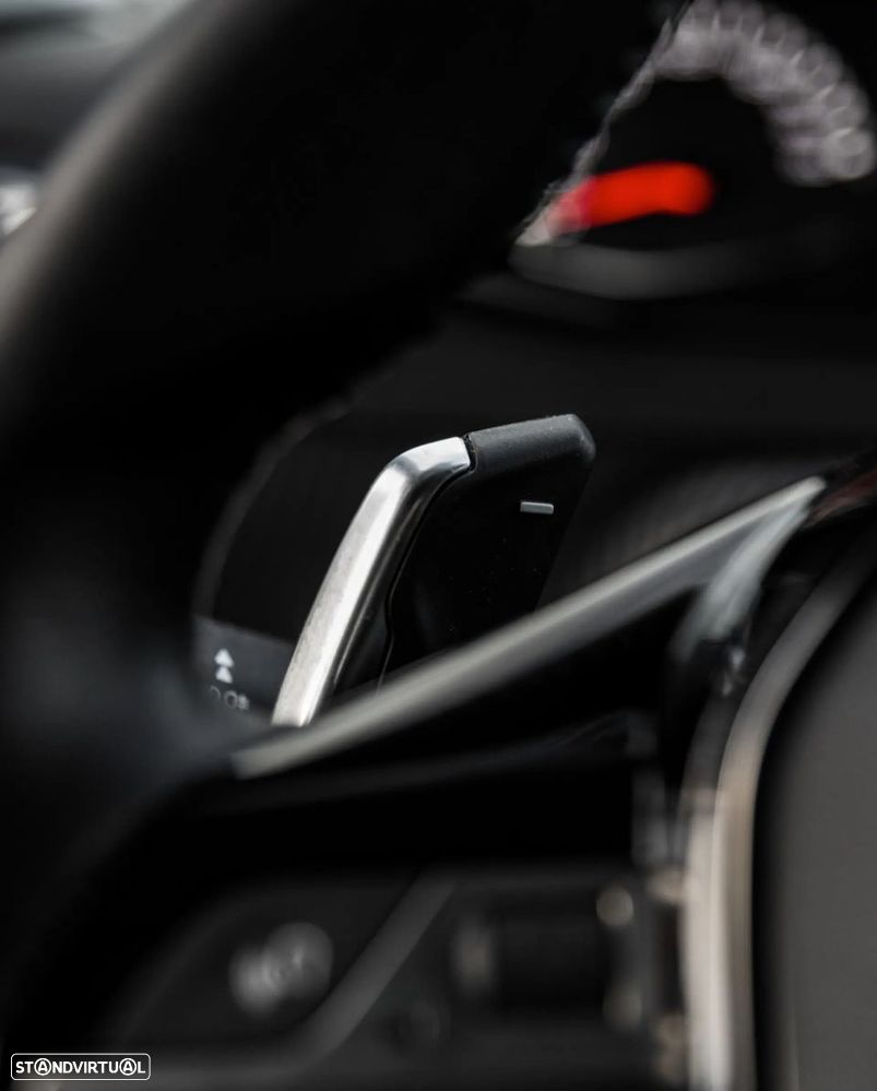 Peugeot 2008 PureTech 130 EAT8 Allure - 12