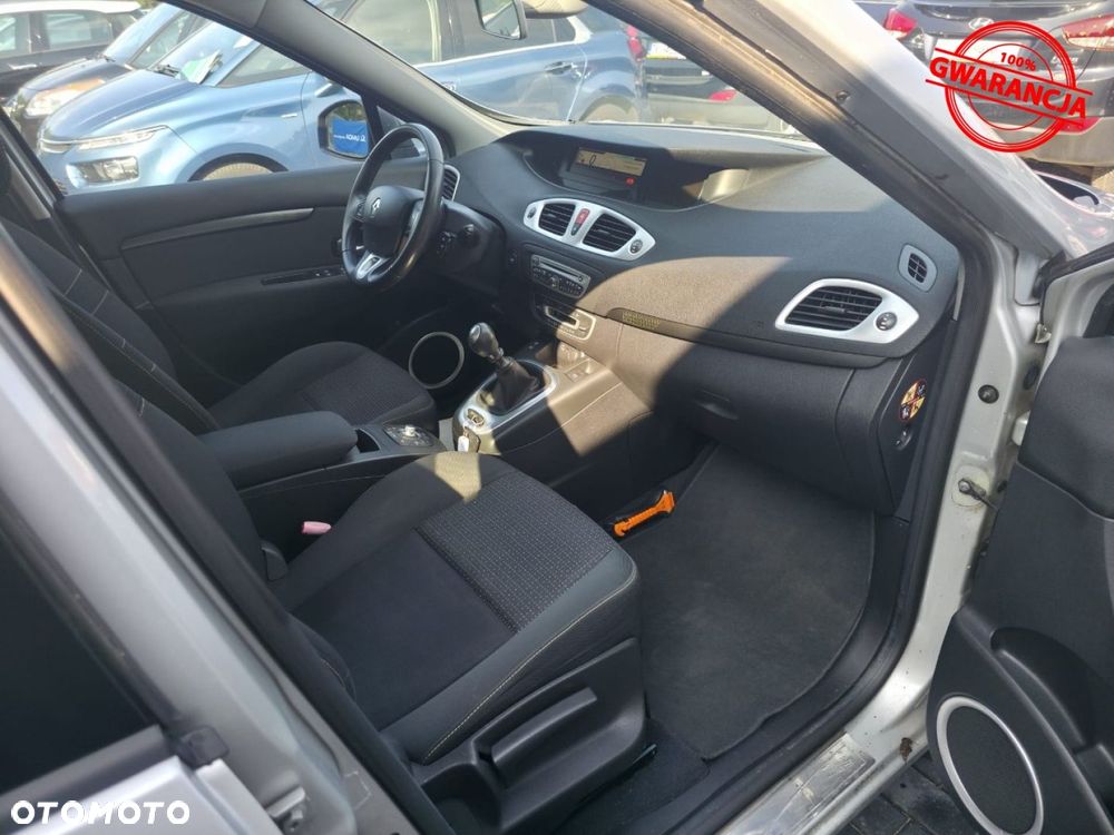 Renault Scenic - 24
