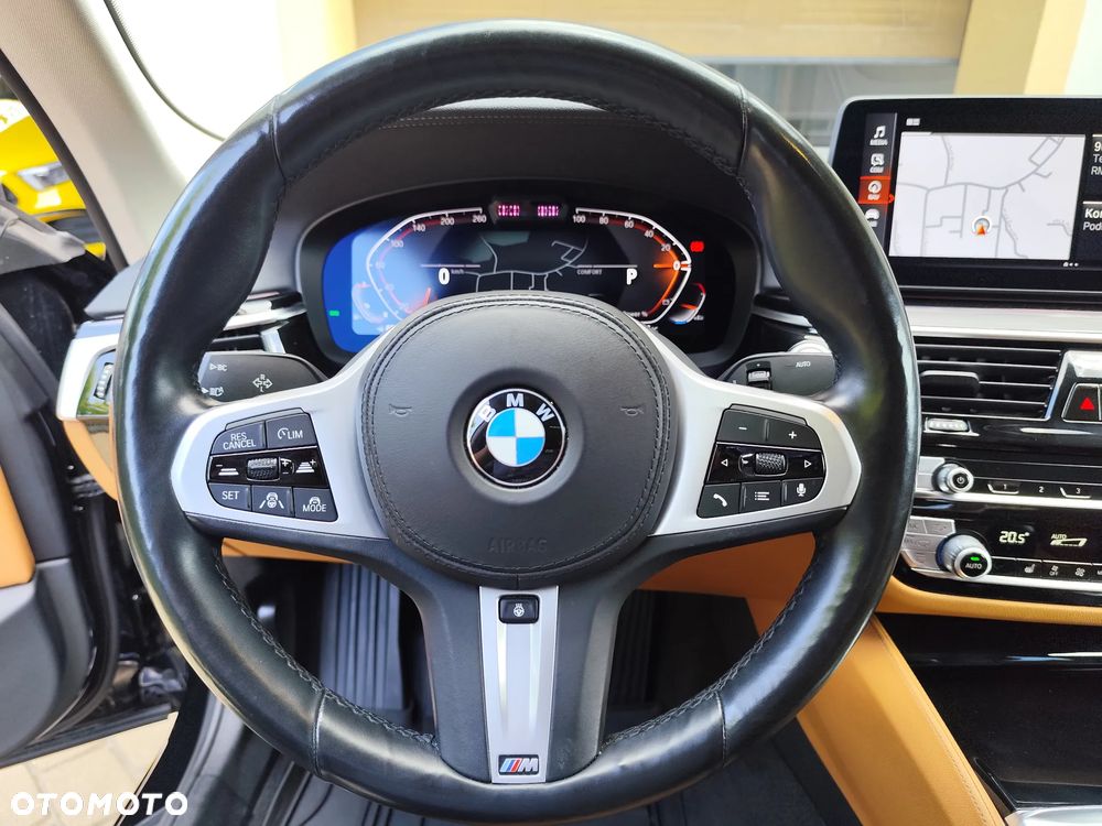 BMW Seria 5 530i GPF xDrive Luxury Line - 16