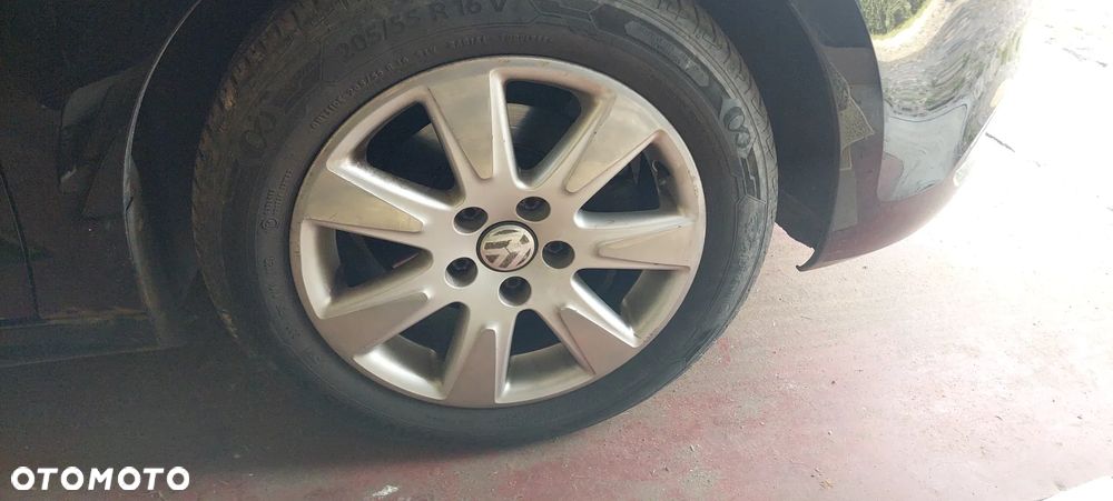 Volkswagen Jetta 1.6 TDI Trendline - 12
