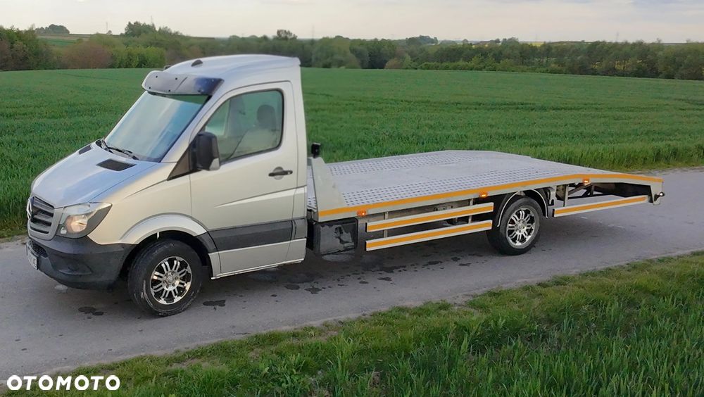 Mercedes-Benz Sprinter 319 - 4