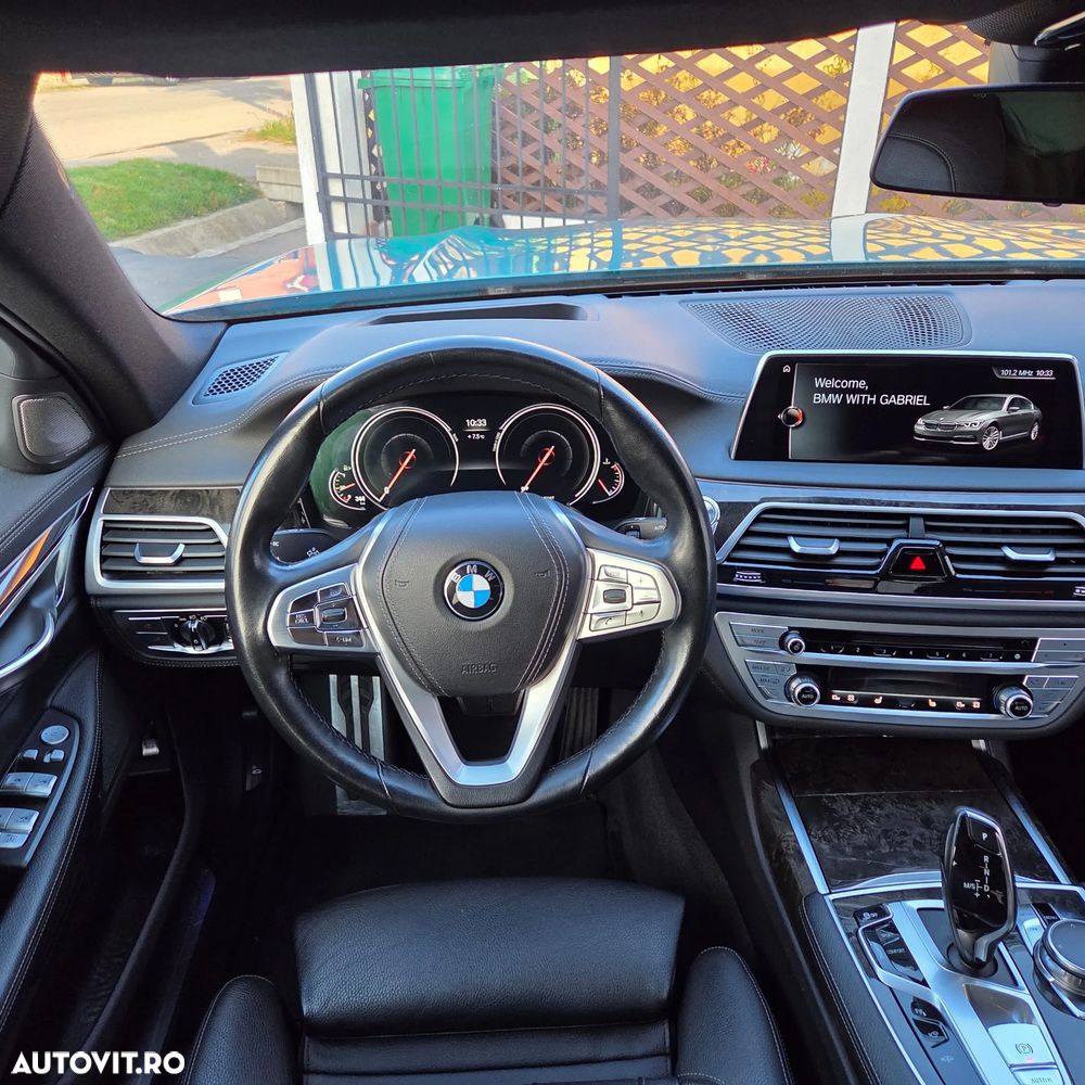 BMW Seria 7 750i - 7