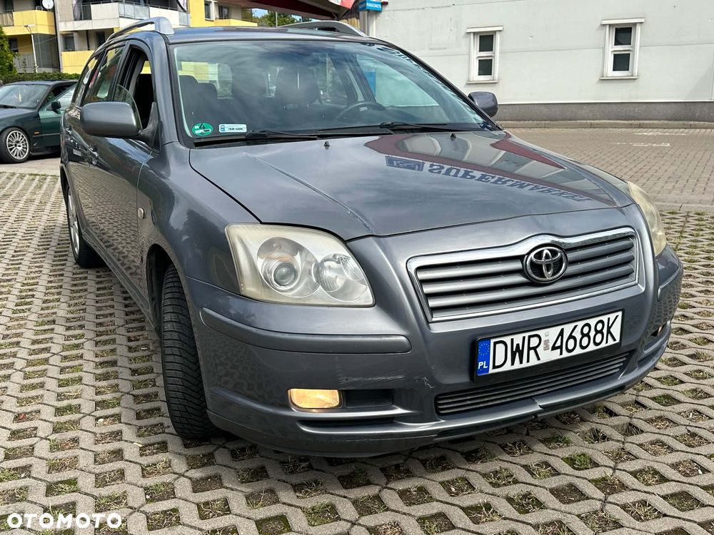 Toyota Avensis - 6