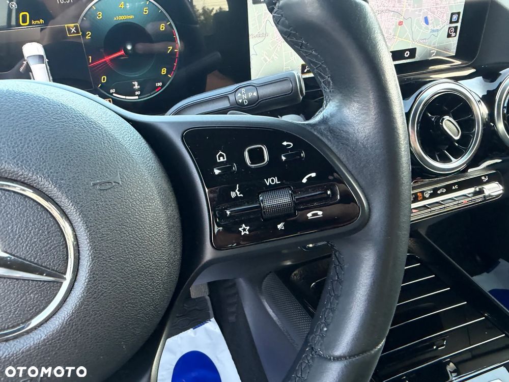 Mercedes-Benz GLA 200 Style - 24