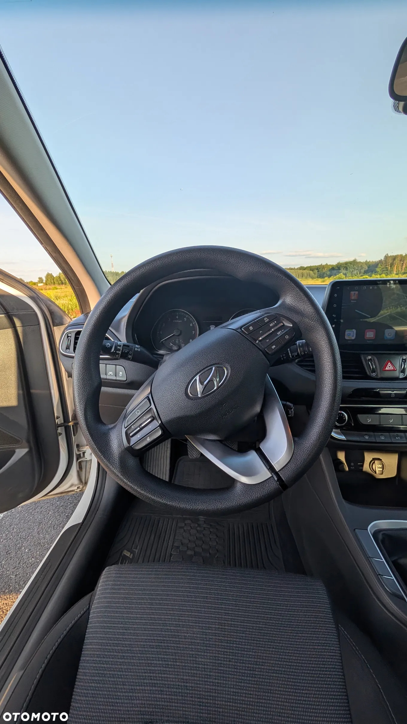 Hyundai i30 1.4 Classic + - 17