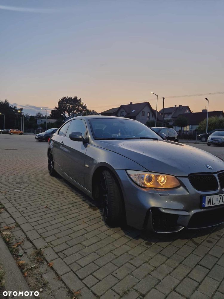 BMW Seria 3 318i - 1