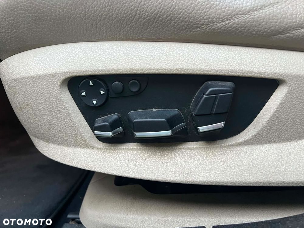 BMW Seria 7 730d - 8