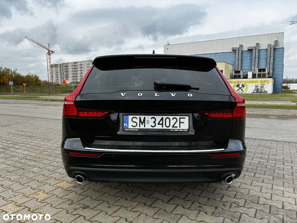 Volvo V60 T4 Momentum Pro - 6