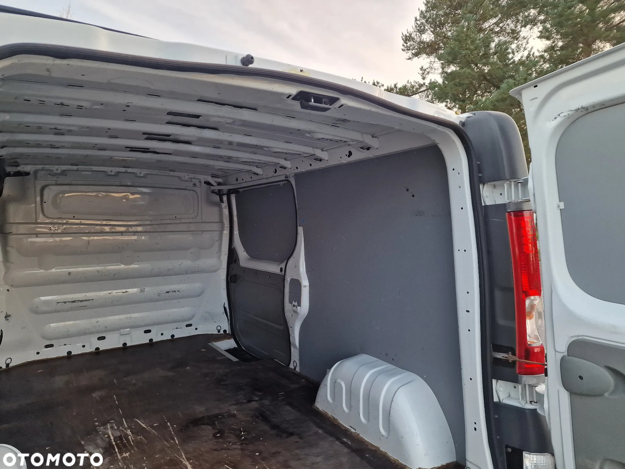 Opel Vivaro - 9