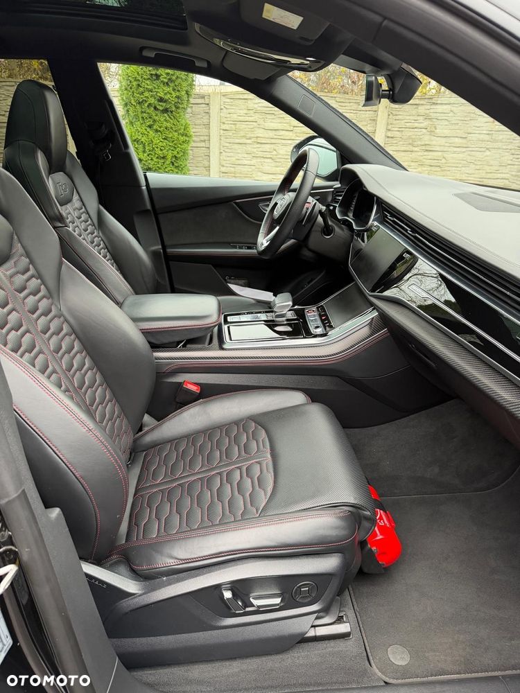 Audi RS Q8 - 25