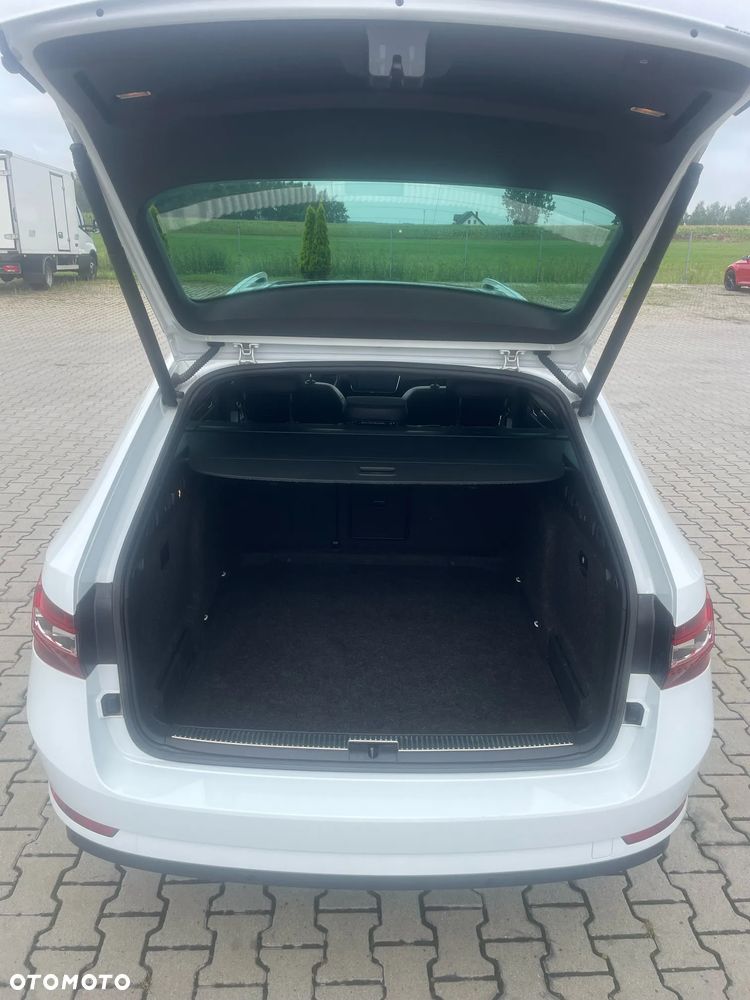 Skoda Superb 2.0 TDI L&K DSG - 24