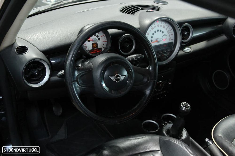 MINI Clubman One D - 11