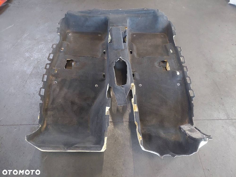 WYKŁADZINA PODŁOGA DYWAN AUDI A7 4G - 2