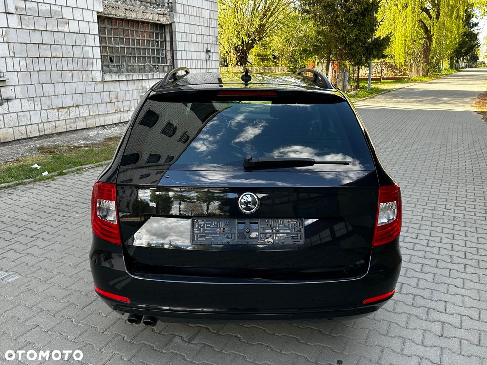 Skoda Superb 2.0 TDI Green tec DSG Elegance - 6