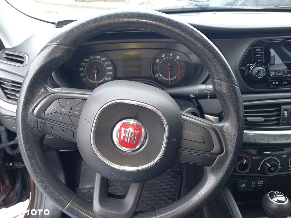 Fiat Tipo 1.4 16v Easy - 8