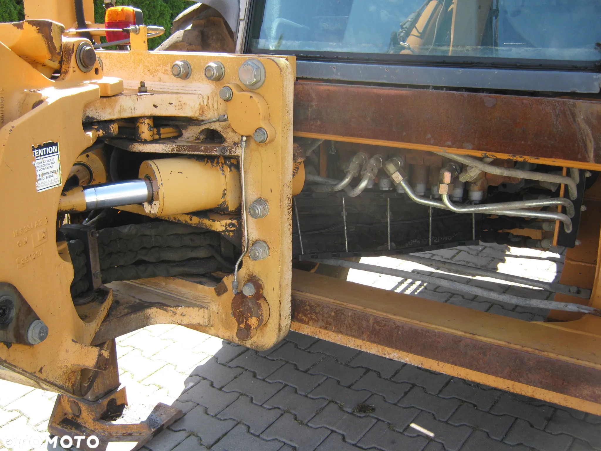 Case 580 SUPER LE SPROWADZONY - 8