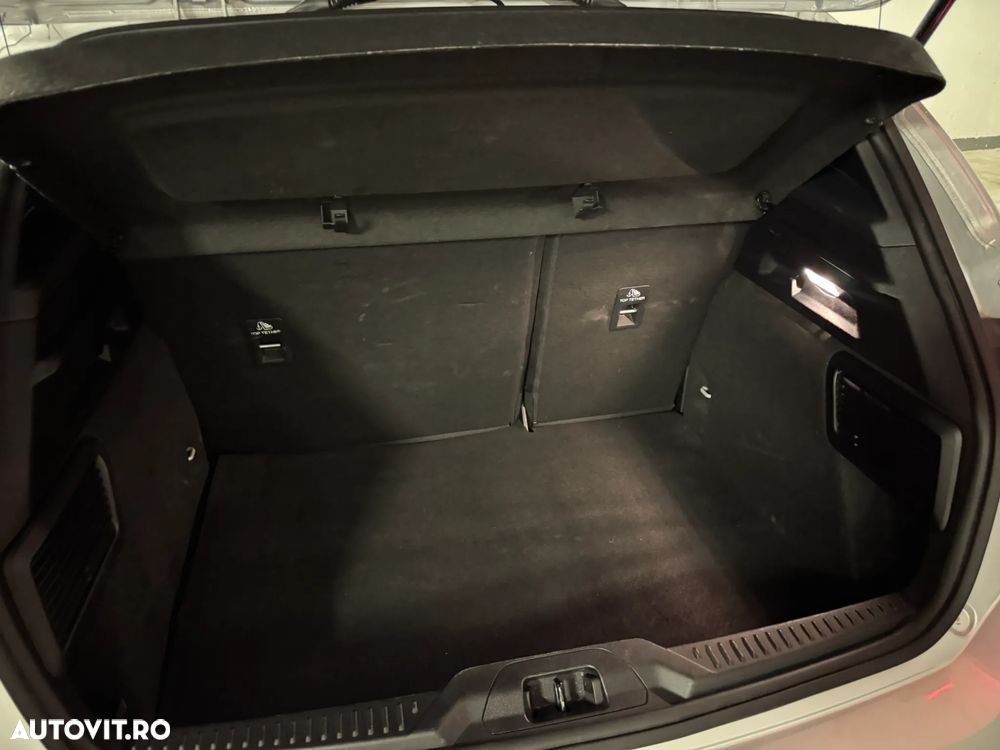 Ford Focus 1.5 EcoBlue 8AT ST-Line - 21