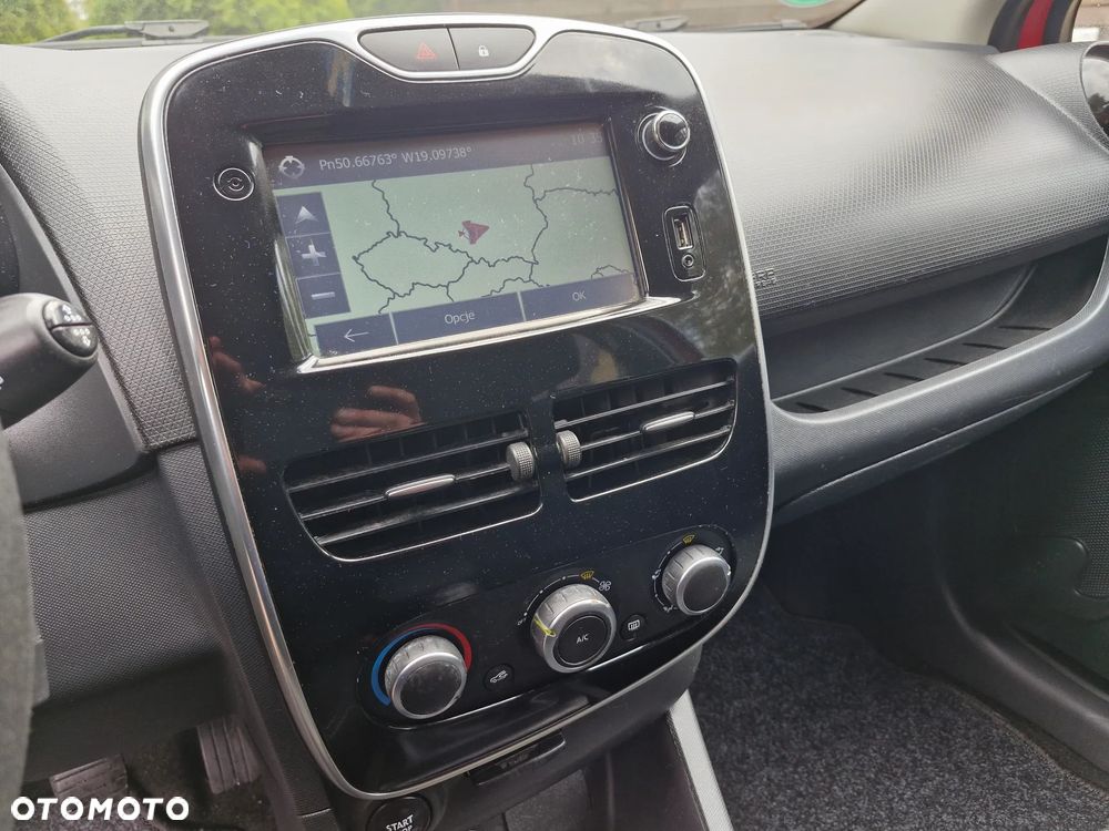 Renault Clio 1.2 16V 75 Life - 13